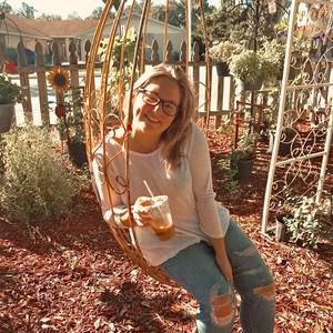 Meet your Posher, Emma